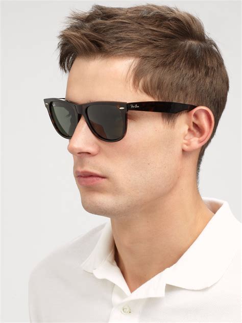 ray ban wayfarer pictures.